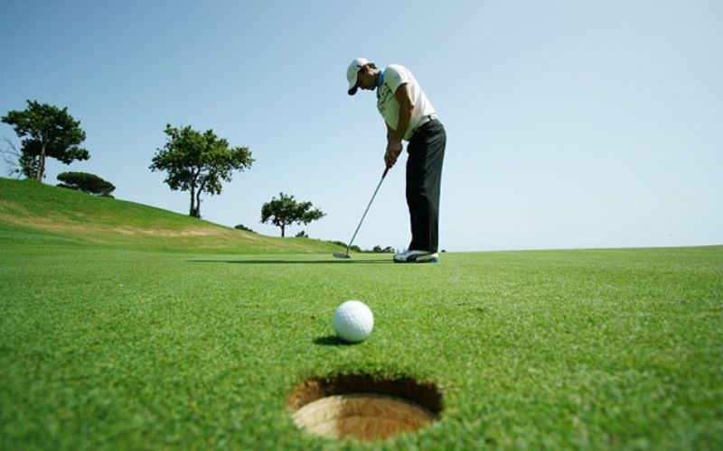 Hướng dẫn chi tiết cách đọc Line trên Green khi chơi golf